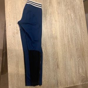Adidas medium size leggings